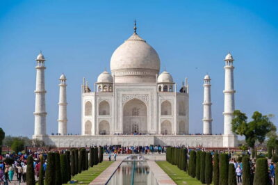 From Delhi: Taj Mahal, Agra Fort & Fatehpur Sikri Day Trip - Taj Mahal at first light: entry, photos, and what to listen for