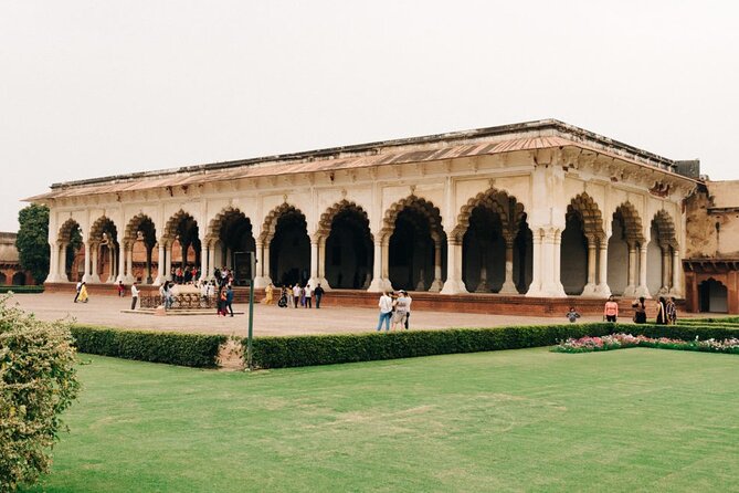 From Delhi : Taj Mahal & Agra Fort Tour by Luxury Express Train - Agra Fort After Lunch: Fort Views and Big-Scale Craft