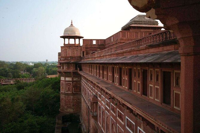 From Delhi : Taj Mahal & Agra Fort Tour by Luxury Express Train - Return by Gatimaan Express: Back to Delhi Without Chaos