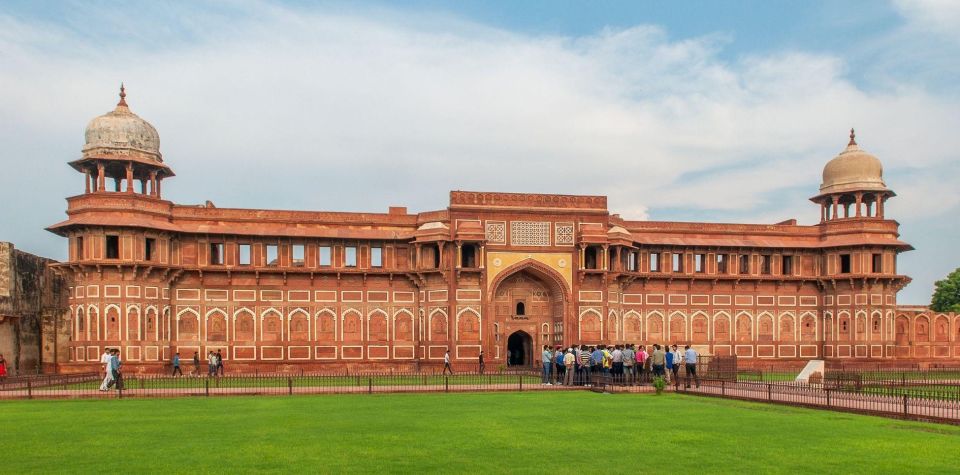 From Delhi: Taj Mahal & Agra Full Sameday Tour All Inclusive - Skip-the-Line Entry and the Taj Mahal Friday Issue