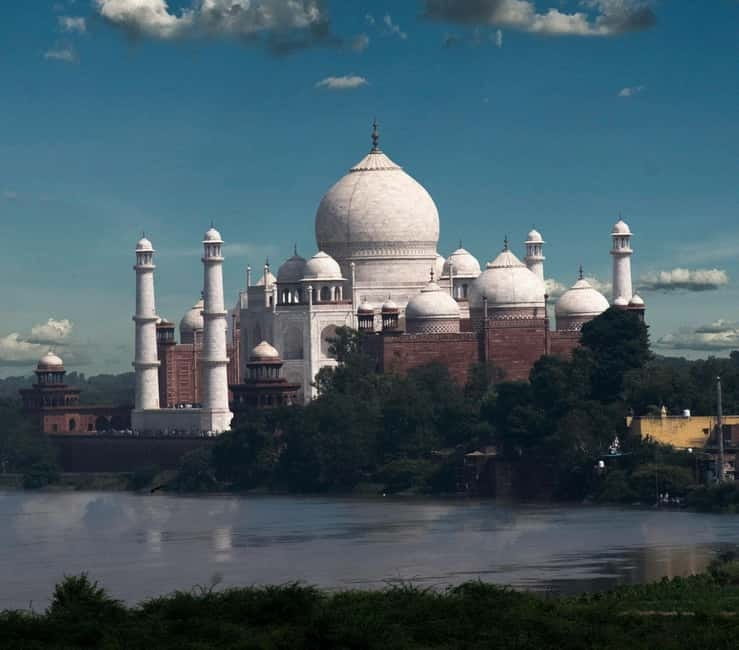 From Delhi: Taj Mahal, Agra & Mathura Tour by Car - Taj Mahal: sunrise vs daytime, and how to make it easier on yourself