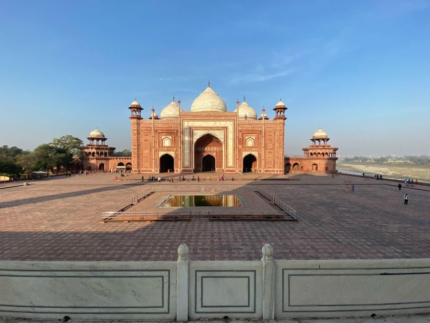 From Delhi: Taj Mahal & Agra Private Day Trip with Transfers - Breakfast or Buffet Lunch: The Food Break That Keeps the Day Humane