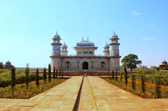 From Delhi Taj Mahal and Agra Fort Private Tour By India's fastest Train - J.K. Cottage Industries: a bazaar break with options