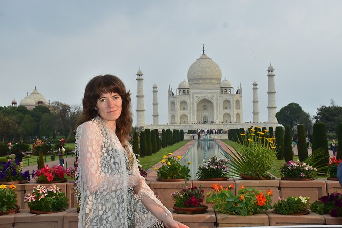 From Delhi Taj Mahal and Agra full Day Tour All Inclusive - Entering the Taj Mahal Zone With a Guide Who Explains the Love Story
