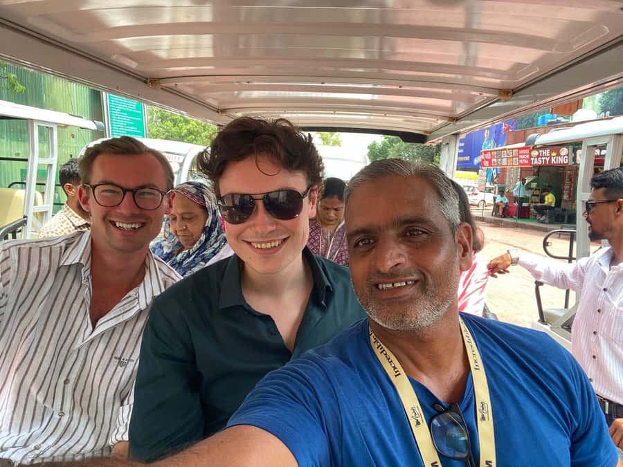 From Delhi: Taj Mahal and Baby Taj Skip-the-Line Tour by Car - Key things that make this tour work