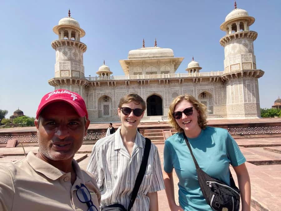 From Delhi: Taj Mahal and Baby Taj Skip-the-Line Tour by Car - Taj Mahal timing, optical illusions, and getting your photos without the panic