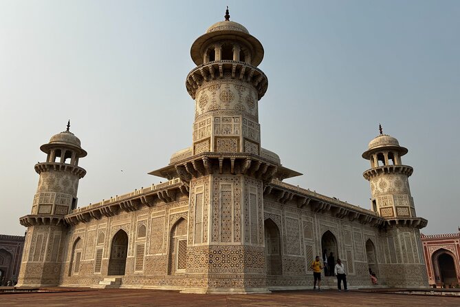 From Delhi Taj Mahal & Full day Agra tour by Private Car - How the Private Car Changes the Agra Day Trip