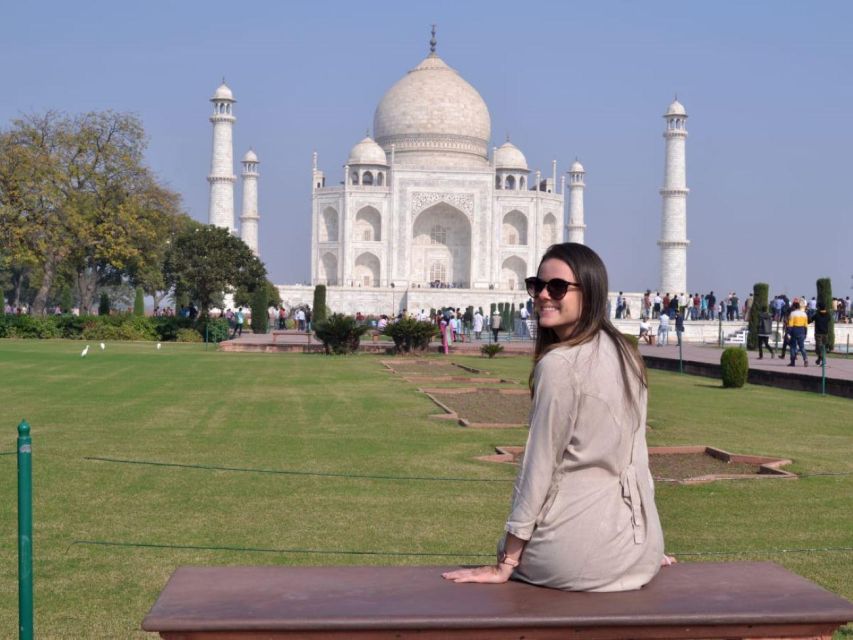 From Delhi: Taj Mahal Luxury Day Tour By Superfast Train - The ride back: dinner on board and an end that doesn’t drag