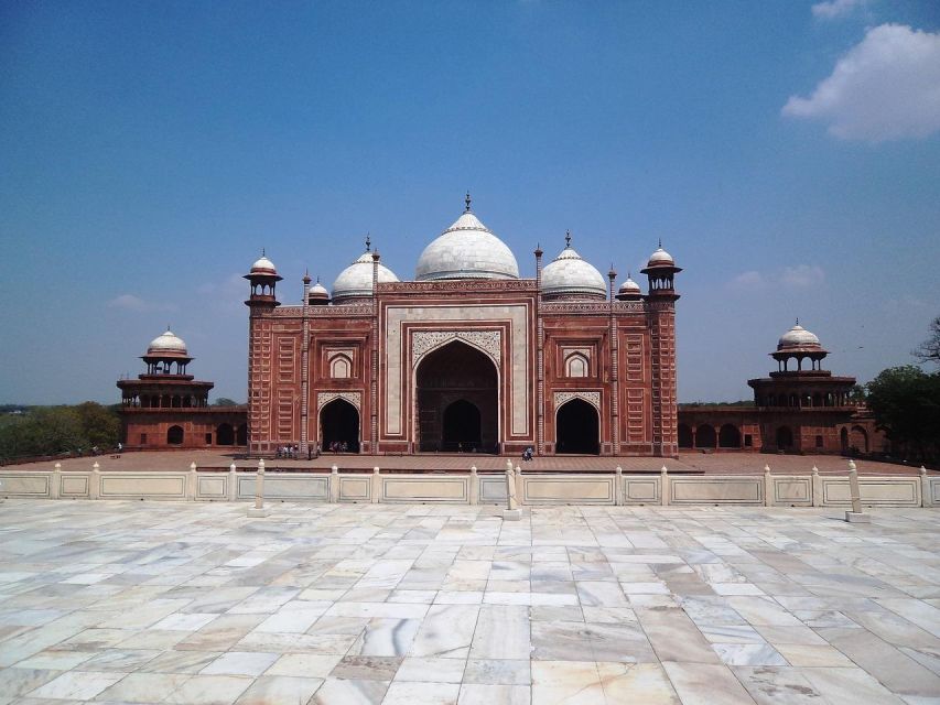From Delhi: Taj Mahal Tour with Professional Photographer - Timing, drive time, and the 3–10 hour range
