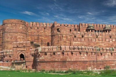 From Delhi : Tajmahal Sunrise tour with Agra fort, Baby Taj, Meal - The Delhi-to-Agra drive: what private A/C actually gives you
