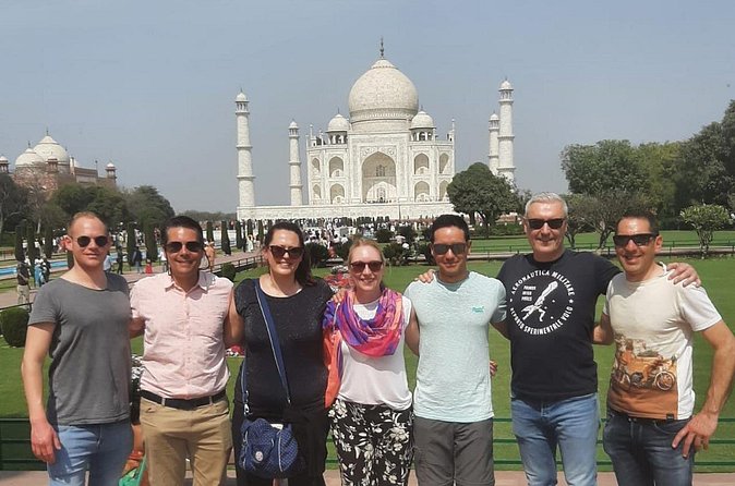From Delhi to Taj Mahal and Agra Tour By Superfast Train - Pickup, timing, and how the day flows