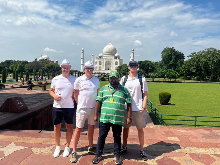 From Jaipur : Taj Mahal & Agra fort Tour and Drop Delhi - What a great Taj Mahal guide actually gives you