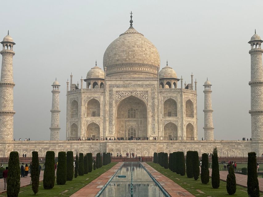 From Jaipur : Taj Mahal & Agra fort Tour and Drop Delhi - Lunch in Agra: why the stop matters in a one-day plan