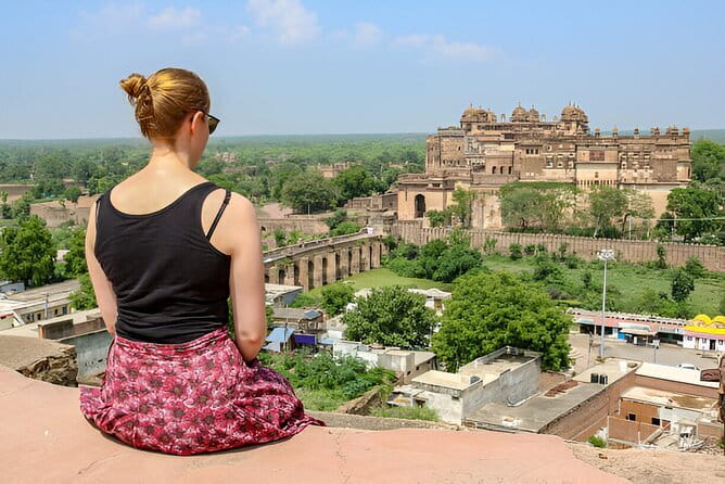 Full Day 8 Hours Old and New Delhi City Tour. - Agrasen Ki Baoli: A Stepwell Pause You Might Miss on Your Own