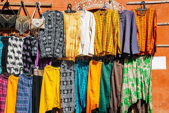 Full Day Customized Delhi Shopping Tour With Female Consultant - Old Delhi Rides: Rickshaw, Tuk Tuk, and Cycle Rickshaw