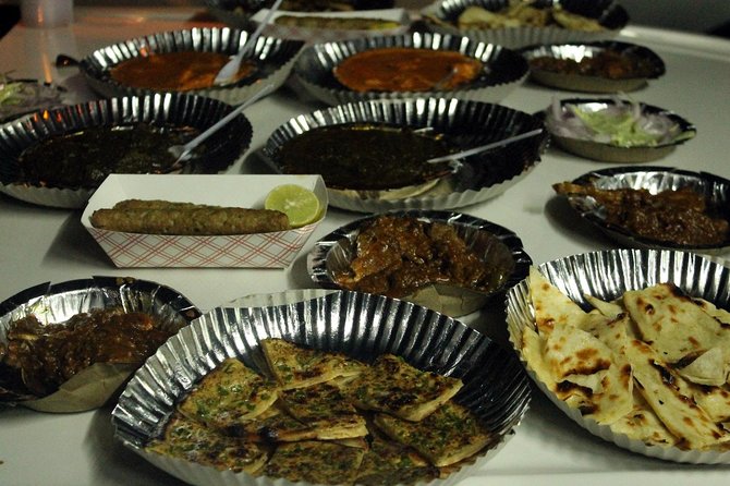Full Day Food Tour Of Delhi with a chef. Includes Tea Tasting - Stop 1: the quick start-food moment that sets you up