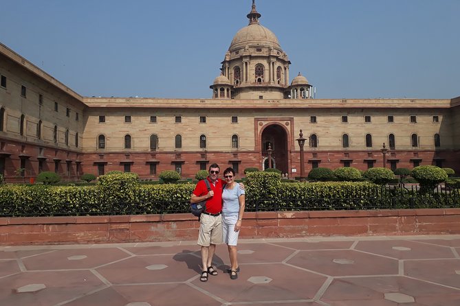 Full Day Old & New Delhi City Tour - Humayun’s Tomb: the Mughal garden-tomb model