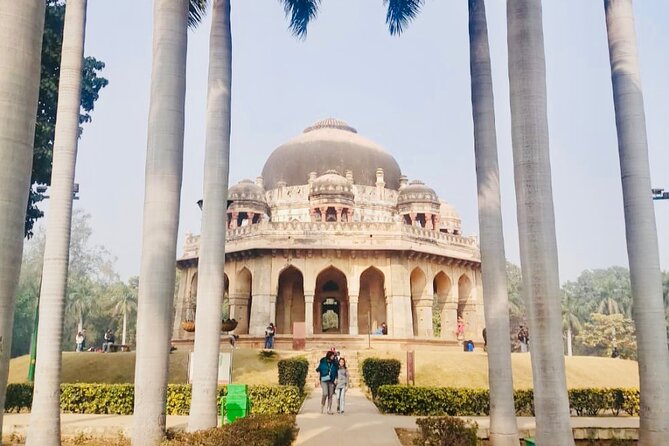 Full-Day Private Tour at Old & New Delhi - Old Delhi essentials: Jama Masjid, Raj Ghat, India Gate, Red Fort