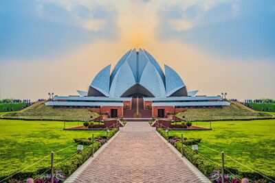 Full Day Private Tour Of Old & New Delhi - Humayun’s Tomb: the UNESCO garden that points toward the Taj Mahal