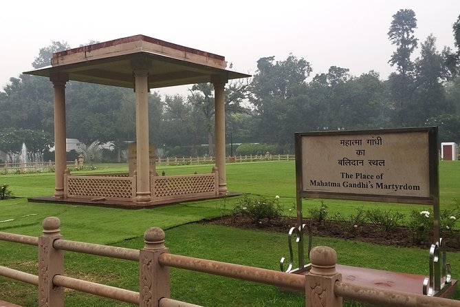 Full Day Tour of Delhi With Guide & Entrances - Raj Ghat: where Gandhi’s memory becomes personal