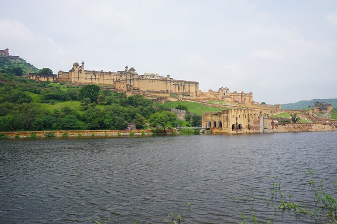 Golden Triangle - Delhi Agra and Jaipur - Day 3 to Jaipur: Amber Fort viewpoints and the Pink City introduction