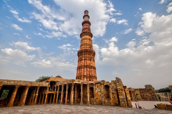 Golden Triangle Tour: 3 Days, 3 Iconic Cities–Delhi,Agra & Jaipur - Day 3 in Jaipur: Amber Fort, City Palace, Hawa Mahal, and the stories behind the pink