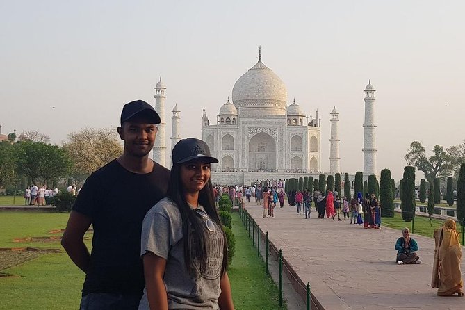 Guided Day Trip from Delhi to Agra & Fatehpur Sikri - Delhi to Agra by private AC car: the comfort you’ll actually feel