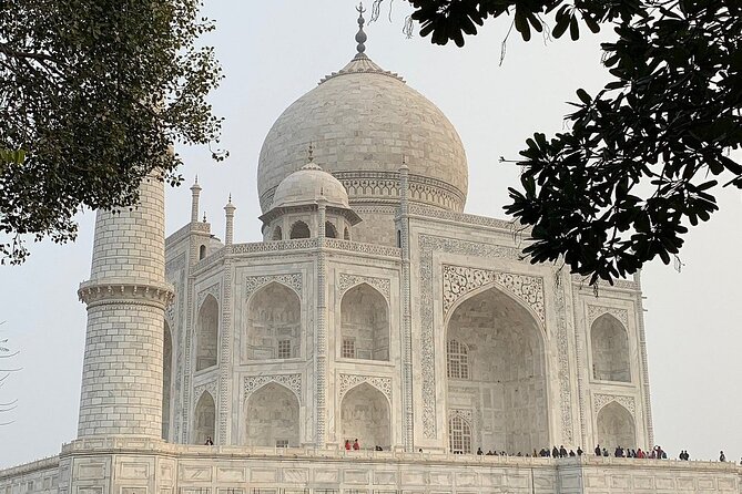 Guided Day Trip from Delhi to Agra & Fatehpur Sikri - Which group this trip suits best