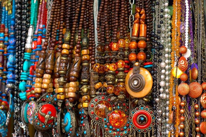 Half Day Delhi Shopping Tour With Shopping Consultant - Price and value: what $9.60 includes (and what it doesn’t)