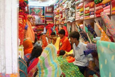 Half Day Delhi Shopping Tour With Shopping Consultant - Hotel pickup and the comfort buffer you’ll appreciate