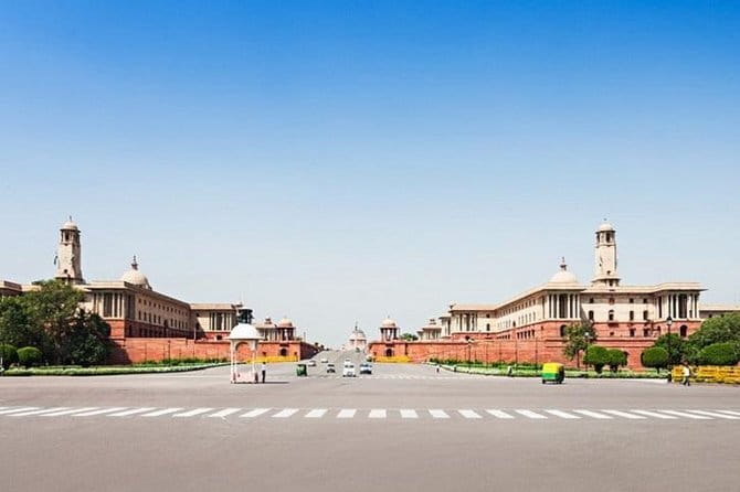 Half Day Private New Delhi City Tour - Gurdwara Bangla Sahib: The Most Human Hour of the Day