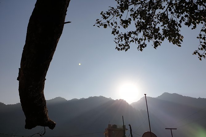 Haridwar and Rishikesh 1 Day Tour from Delhi With Lunch And Guide - Har Ki Pauri morning: the ghats that start the spiritual tone