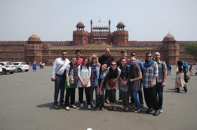 Incredible Delhi Day Tours - India Gate and the Lutyens and Baker government views