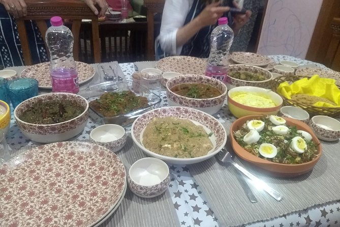 Learn 5-6 & Eat 9-10 Veg & Non-Veg Authentic Dish in a Delhi Home - Key Highlights You’ll Notice Fast