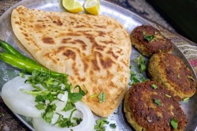 Learn 5-6 & Eat 9-10 Veg & Non-Veg Authentic Dish in a Delhi Home - Getting There: Nishat Park Meets a 3:00 pm Start