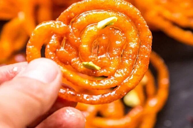 Local Delhi Food Tour with Tour Guide - walk and taste street food - The walking route: how the tour paces your appetite