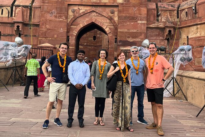 Luxury Taj Mahal Tour by Mercedes - BMW - Audi - Price and value: is $45 a good deal?