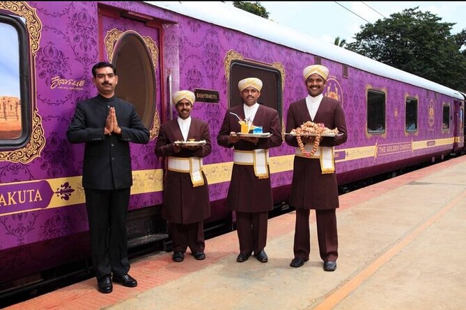 Luxury Taj Mahal Tour By SUPERFAST Train From Delhi - Local market time in Agra: what you can do with it