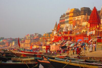 Majestic Golden Triangle With Varanasi - Delhi in One Day: From Fortifications to Old Bazaar Chaos