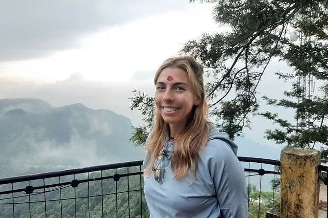 Moderate Himalayan Treks Near Rishikesh From Delhi - Day 1 in Rishikesh: Temples, Ashrams, and a Soft Landing
