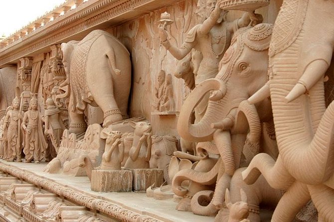 Mughal Heritage Tour Including Lodhi Garden, Humayun Tomb and Akshardham Temple - Akshardham Temple: Modern Craft, 234 Pillars, and the Queue Reality
