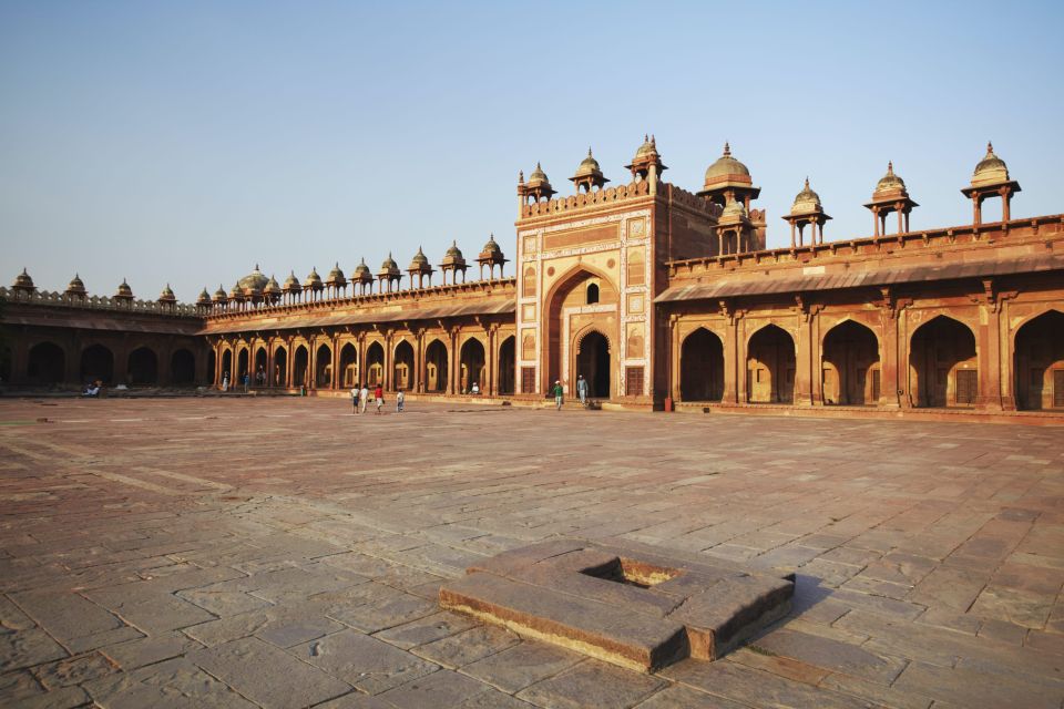 New Delhi: 2-Day Tour of Agra & Fatehpur by Superfast Train - Day 2 Sunrise at the Taj Mahal, Then Agra Fort and Baby Taj