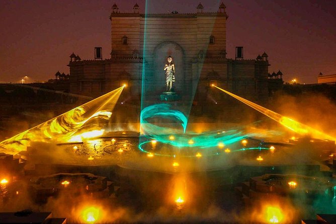 New Delhi: Akshardham Evening Tour with Light & Water Show - Inside the temple complex: what you’ll do on arrival