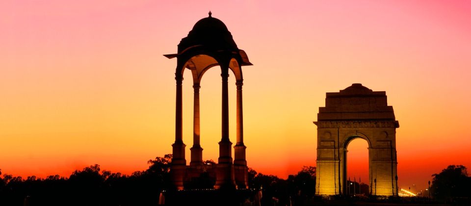New Delhi: Delhi Night/ Evening Tour by Car - 4hr - India Gate and Lutyens Delhi After Dark: Photo Stops That Make Sense
