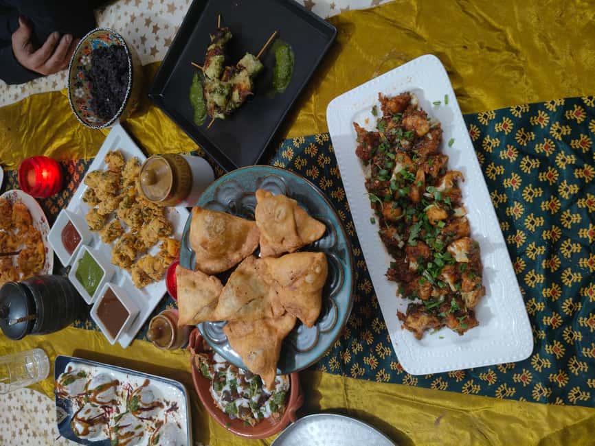 New Delhi: Full-Day Cooking Class learn 8 dishes with Locals - Custom menu planning with Malika and Arunag