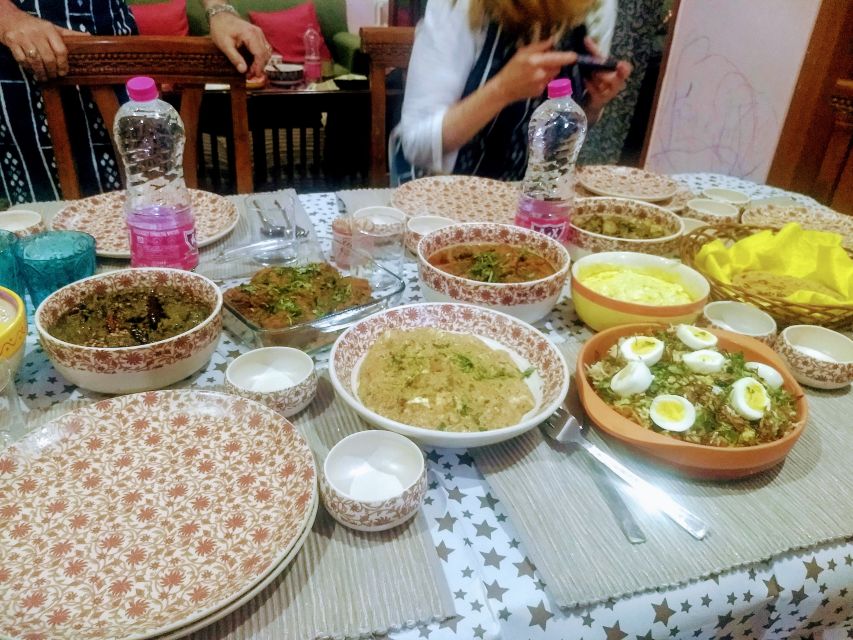 New Delhi: Full-Day Cooking Class learn 8 dishes with Locals - Dinner choices: curry, kebabs or tikka, and biryani