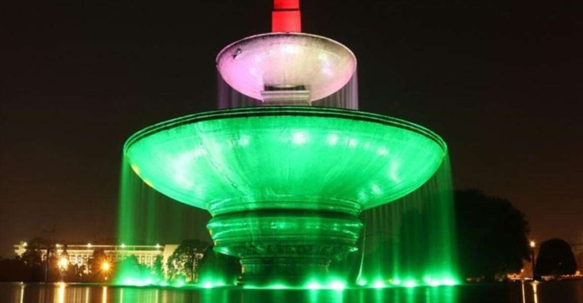 New Delhi: Local Evening Tour with Indian Street Food - Dilli Haat for Crafts and Food by State