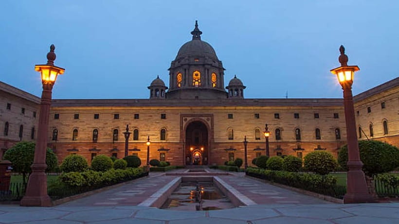 New Delhi : Night View of Delhi Tour - 4 Hrs - Rashtrapati Bhavan and Parliament House: fast passes, strict no-photo rules