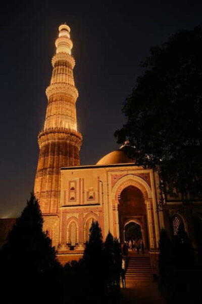 New Delhi: Qutub Minar Light & Sound Show Tour - Meeting Up: Private Pickup and the Skip-the-Line Advantage