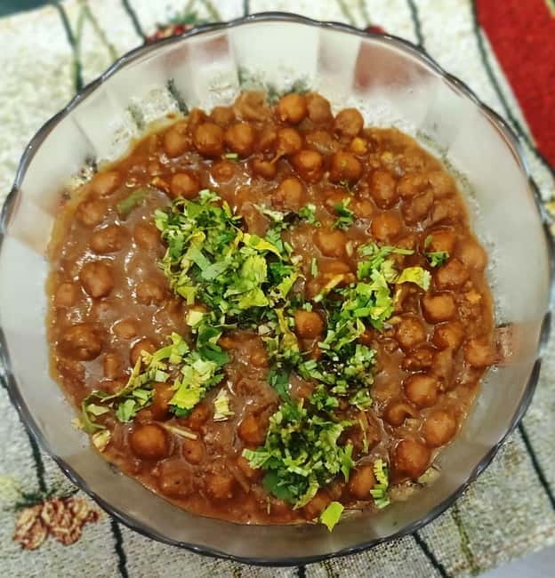 New Delhi: Traditional Indian Cooking Class & Market Visit - The market visit: spices, produce, and real Delhi pace